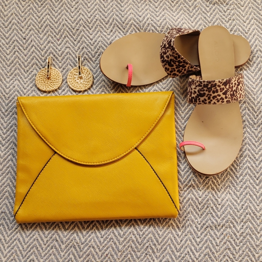Envelope Purse by TRS
